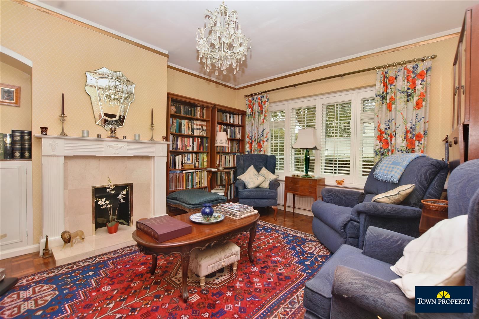 Property Details for Grange Road Eastbourne BN21 4EU Town Property